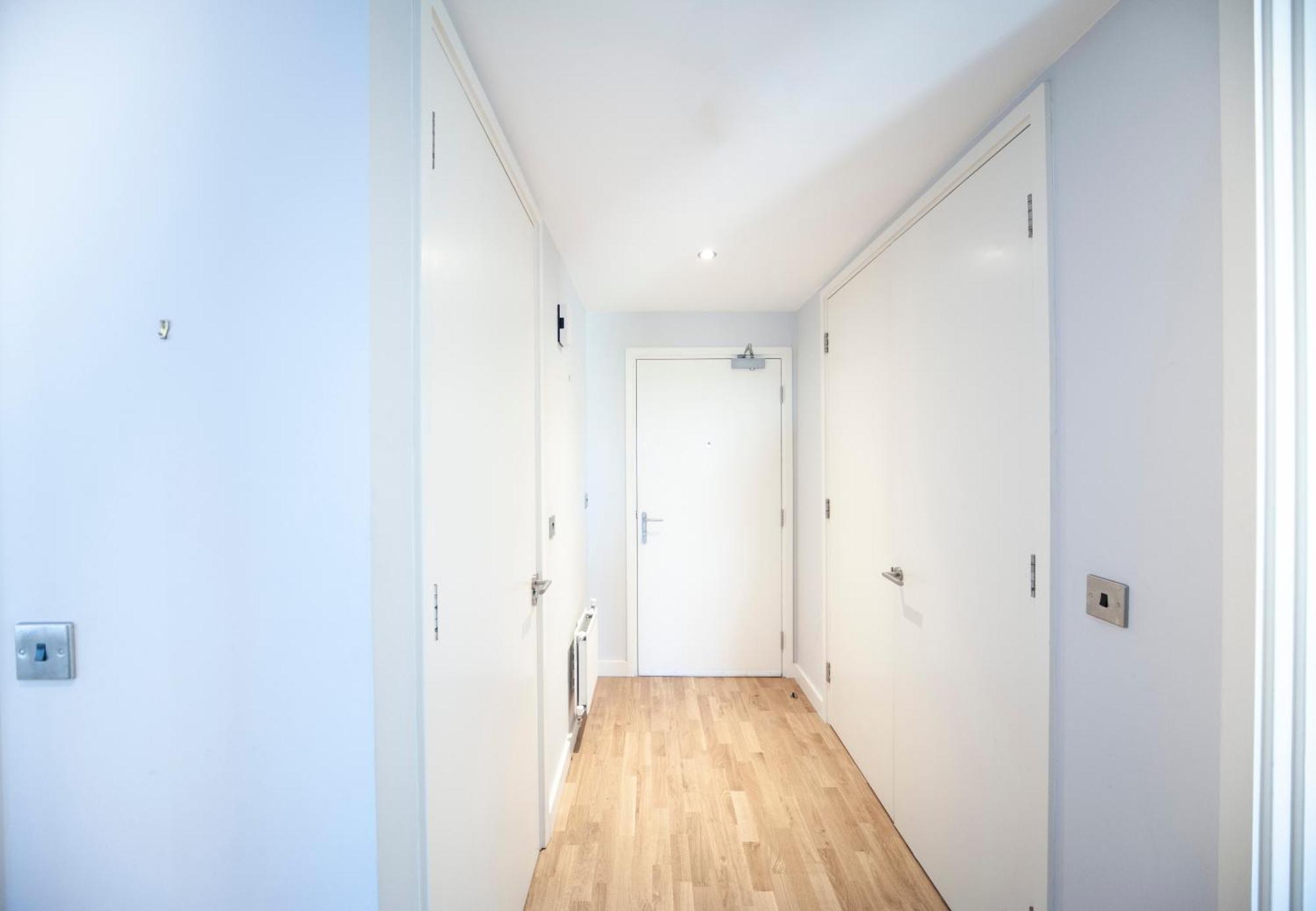 Top Floor Apt - 2 Bed/2 Bath + Private Balcony Londres Exterior foto